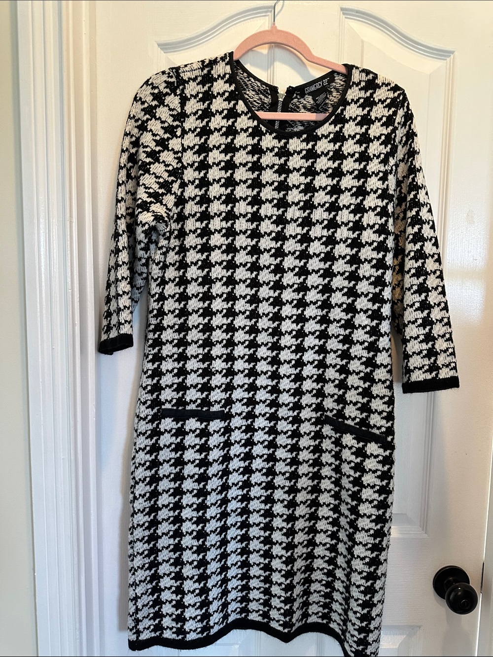 Grammercy 22 Black and White Houndstooth Long Sleeve Sweater Dress